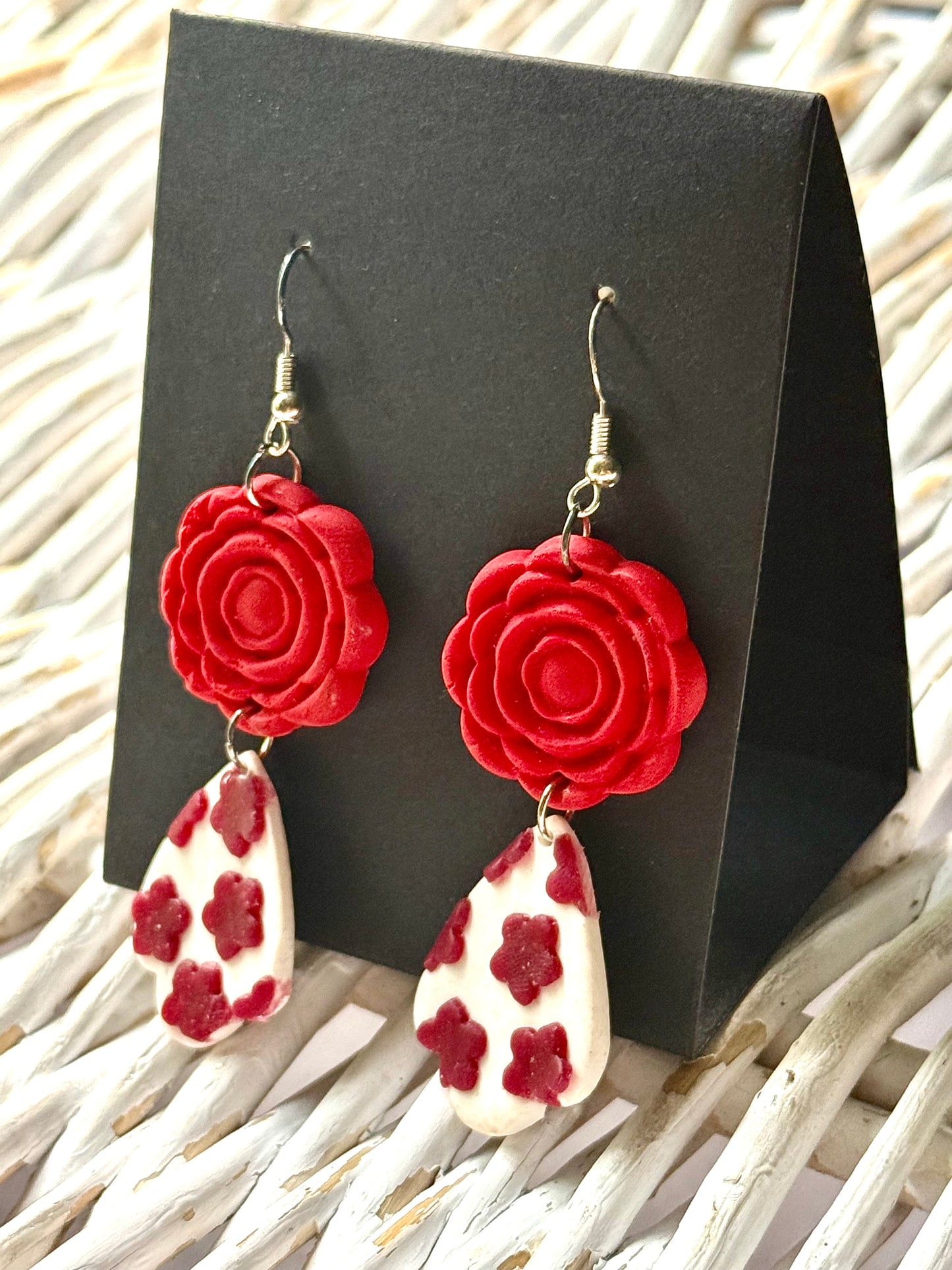 Red flower scalloped teardrop earrings