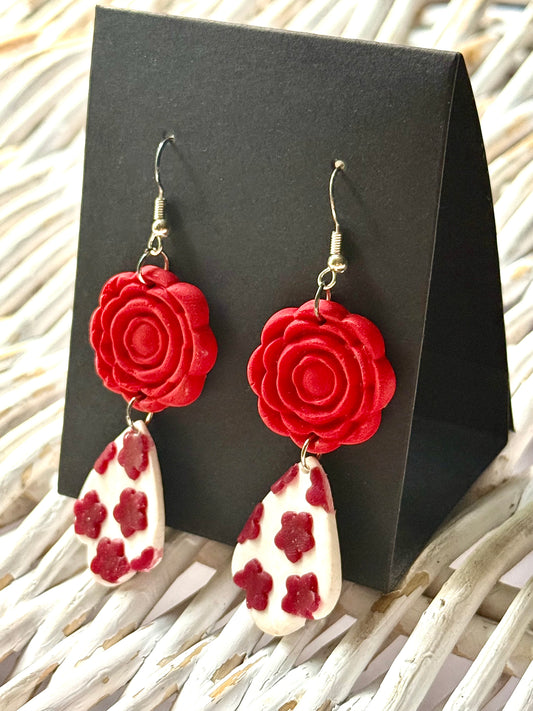 Red flower scalloped teardrop earrings