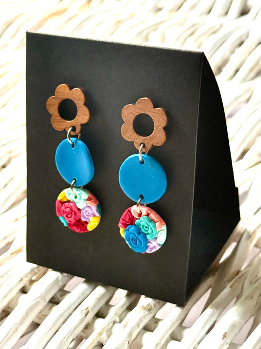 Blue red wooden flower stud