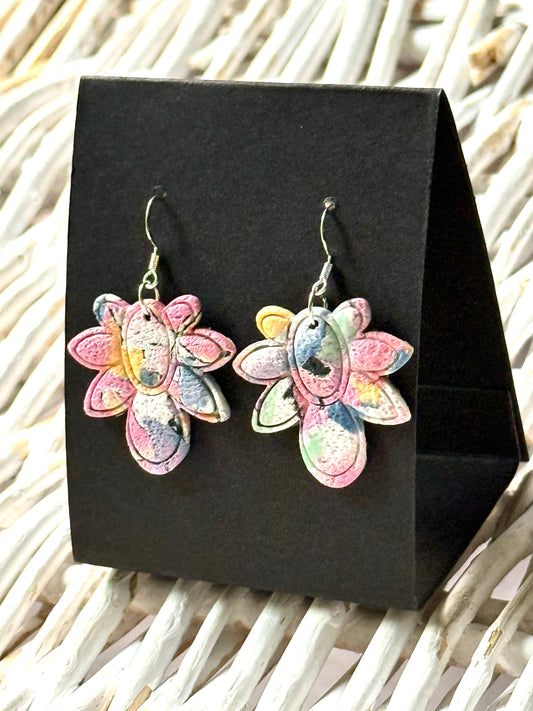 Tie dye scalloped flower dangle