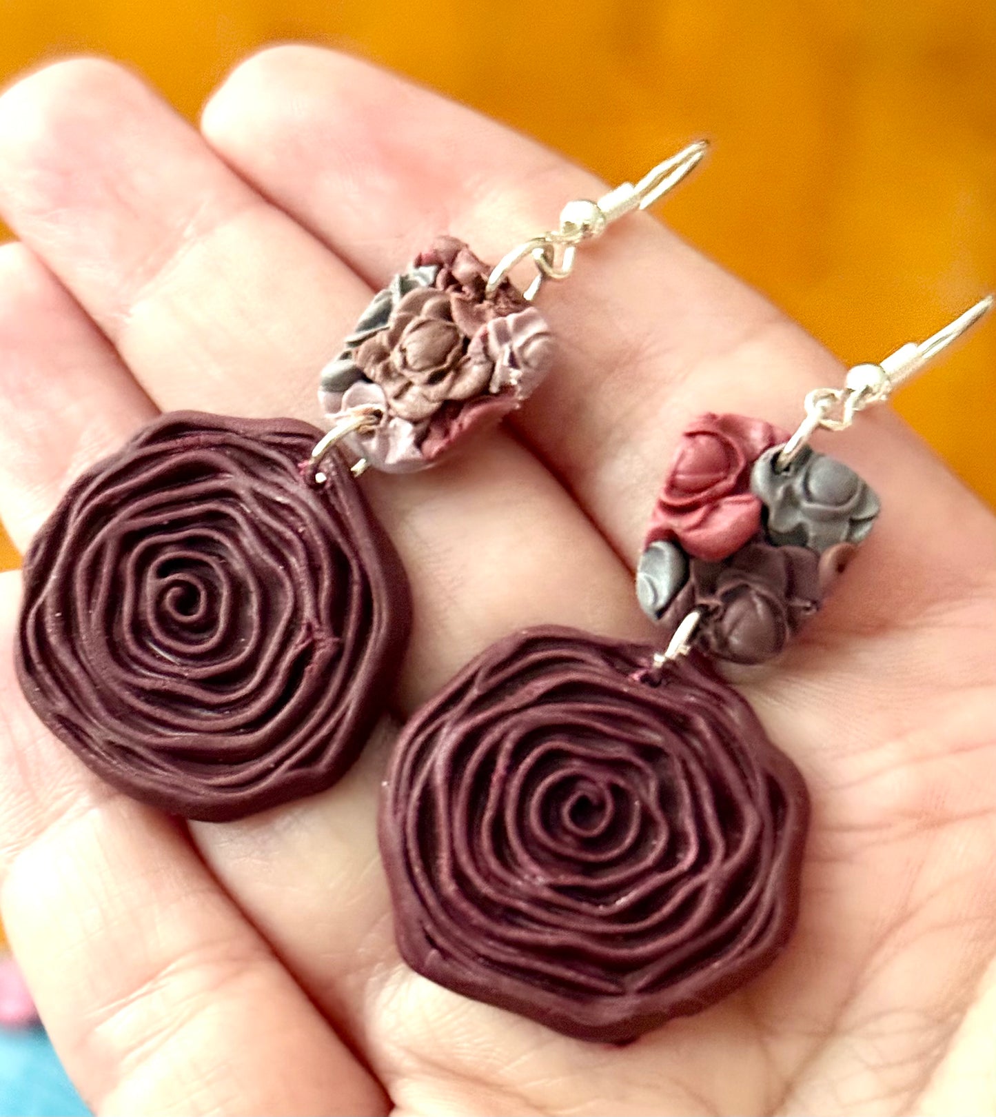 The cosmic petals